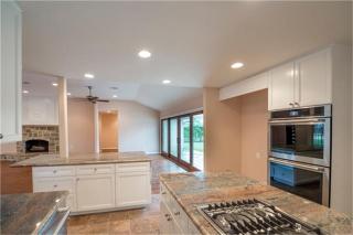 6222 Braesheather Cir, Houston TX  77096-3700 exterior