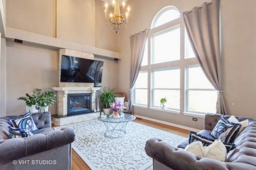 1414 Glenside Dr, Lemont IL  60490-5446 exterior