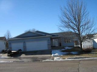 2321 Coolidge Ave, Bismarck, ND 58501-2260