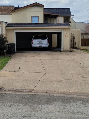 2406 Las Brisas St, Fort Worth, TX 76119-5929