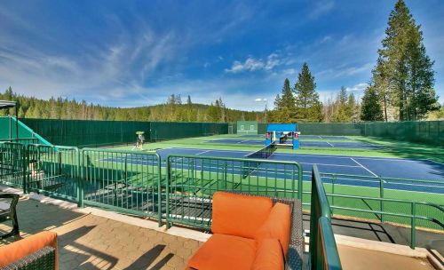 12640 Zurich Pl, Truckee, CA 96161-6038
