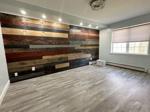 552 Wood Duck Dr, Torrington CT  06790-2587 exterior