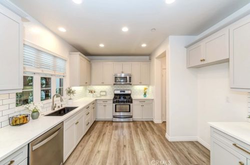 3105 Anacapa Way, Anaheim CA  92801-6154 exterior