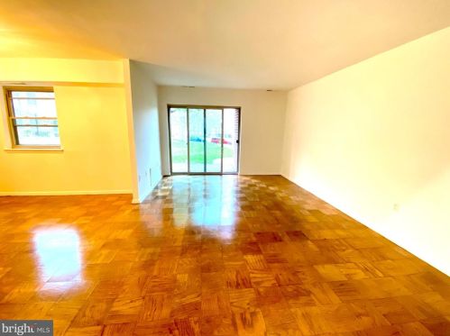 2205 Greenery Ln, Silver Spring, MD 20906-3621