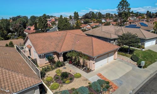 941 Paseo La Cresta, Chula Vista CA  91910-6729 exterior
