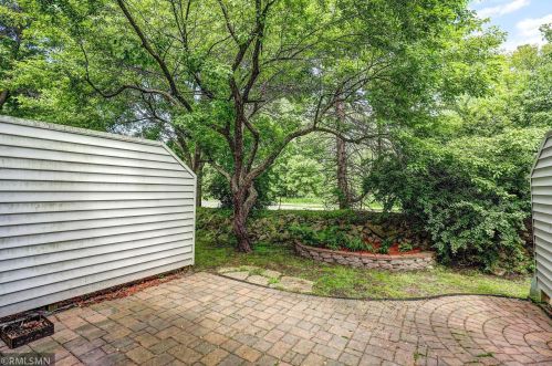 1486 Granada Ave, Saint Paul MN  55128-4225 exterior