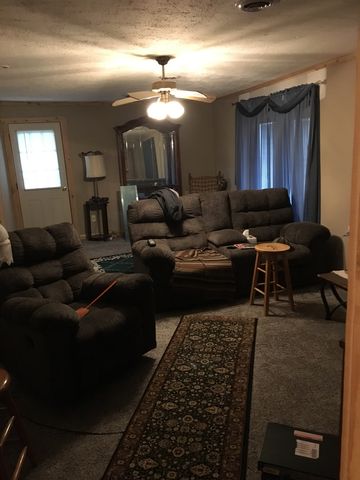 18126 Highway K16, Holton, KS 66436-8562