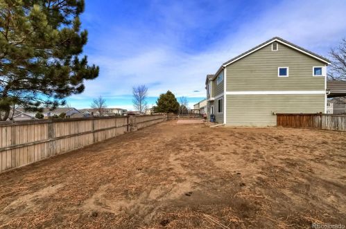 19312 58 Pl, Denver CO 80019-2027 exterior