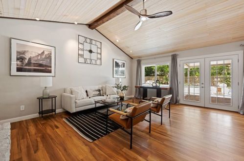 12402 Burlywood Trl, Austin TX  78750-1105 exterior