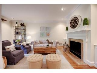 11 Paces West Dr, Atlanta GA  30327-2742 exterior