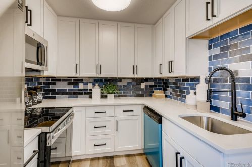 7820 Hollywood St, Denver, CO 80022-1000
