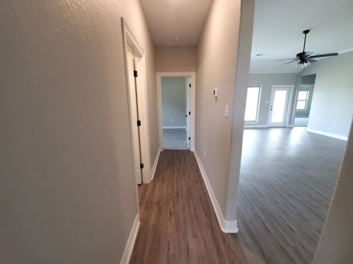 233 Shannon St, Angleton TX 77515 exterior