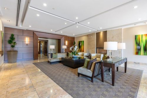 5082 Scholarship, Irvine CA  92612-5695 exterior