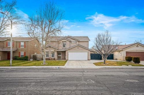 45441 Pickford Ave, Lancaster CA 93534-5147 exterior