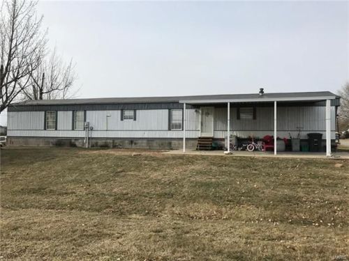 308 Harrisonville Dr, Fountain, IL 62295-3102