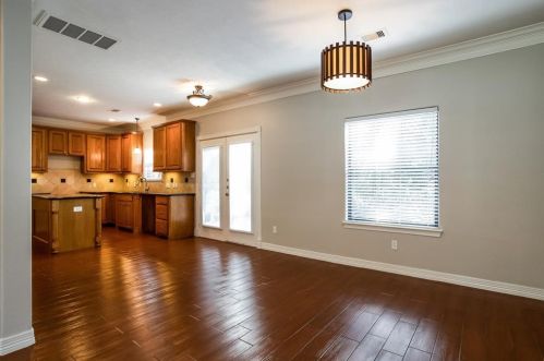 612 Spruce Dr, Conroe TX  77302-1188 exterior
