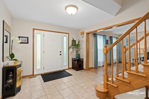 114 Northampton Dr, Oswego, IL 60543-8863
