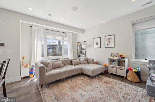 2100 Carpenter St, Philadelphia, PA 19146-2516