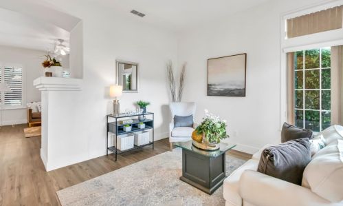 8435 Alameda Park Dr, Elk Grove, CA 95624-3913
