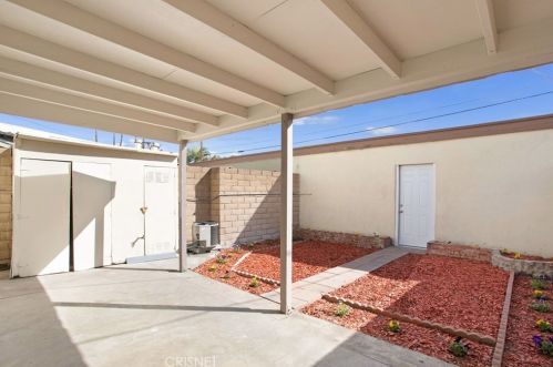 738 Fairhaven St, Anaheim CA  92801-4002 exterior