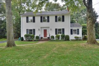 328 Graydon Ter, Ridgewood, NJ 07450-2712