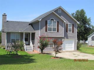5883 Meadowview Rd, Rex GA  30273-1135 exterior