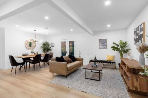 3356 Prospect Ave, Glendale CA  91214-2548 exterior