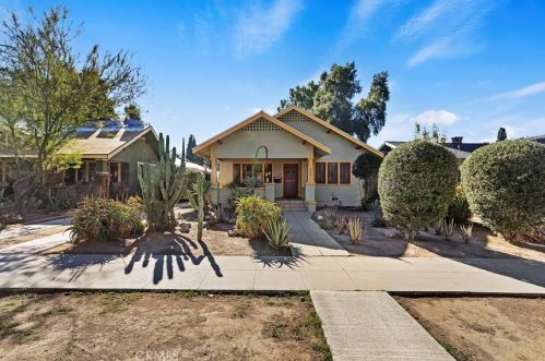 3892 Linwood Pl, Riverside CA  92506-1889 exterior