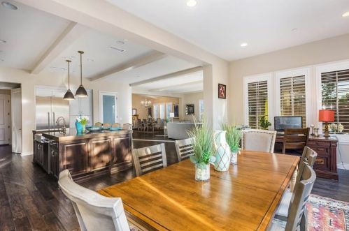 18 Shadybend, Irvine CA  92602-0844 exterior