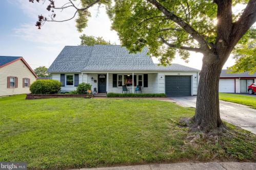 34 Echohill Ln, Willingboro, NJ 08046-2204