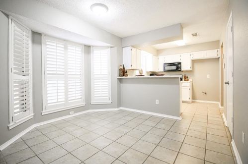 6900 Penhurst Dr, Fort Worth TX 76133-6422 exterior