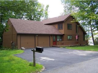 16 White Birch Ln, Lincoln, NH 03251-4255
