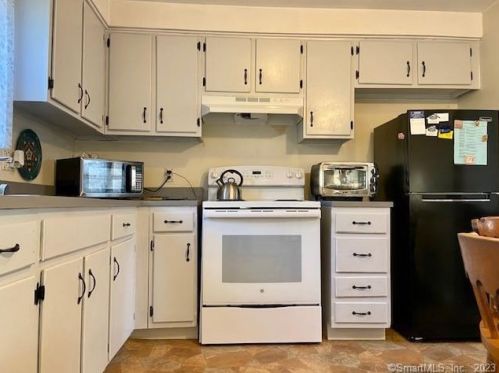 65 Greenridge Rd, Torrington, CT 06790-3522