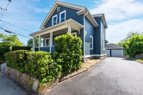 87 Read Ave, Coventry, RI 02816-7374