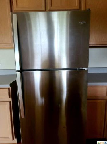 128 Gardenridge Dr, Seguin TX exterior