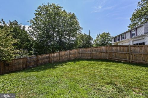 8407 Paige Glen Ave, Springfield VA  22152-3543 exterior
