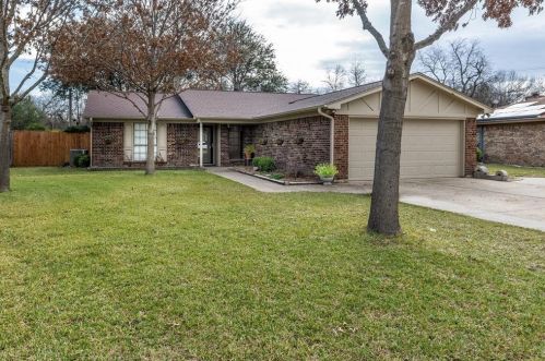 1816 Tobie Layne St, Fort Worth, TX 76126-3953