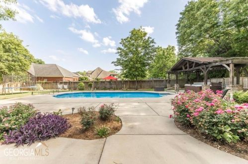 114 Vinings Place Dr, Warner Robins GA  31088-1503 exterior