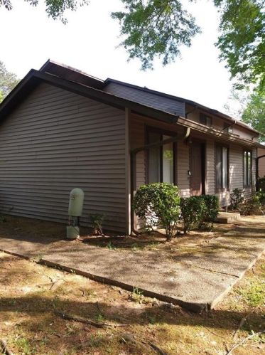 2718 Flintlock Pl, Austell, GA 30106-2707