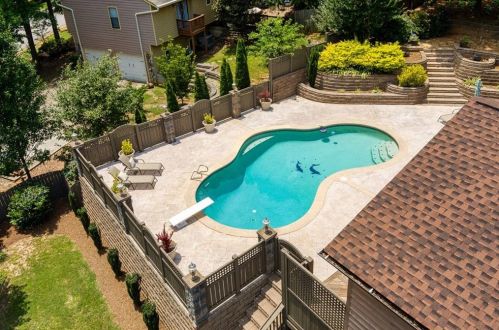 160 Castlebar Ct, Mableton, GA 30126-1772