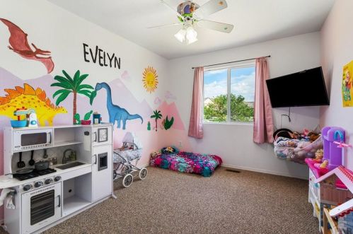 1227 Silverqueen Rd, Pueblo CO  81008-1946 exterior