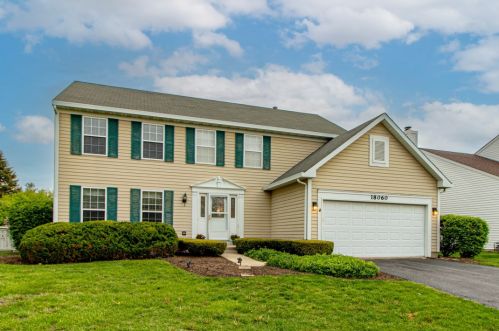 18060 Hampshire Dr, Gurnee, IL 60031-4568