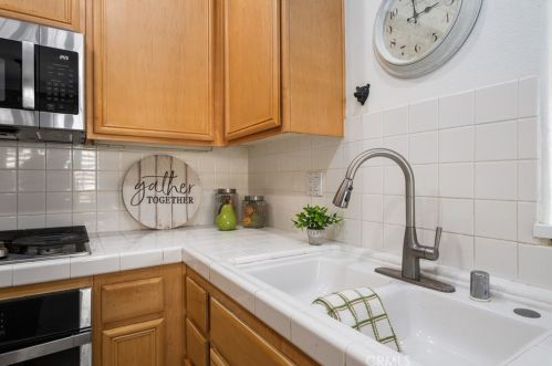 8481 Durango Way, Anaheim CA  92808-2345 exterior