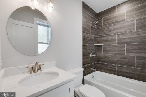 1604 10th St, Philadelphia PA  19148-1102 exterior