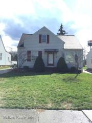 12908 Oak St, Cleveland OH  44125-3030 exterior