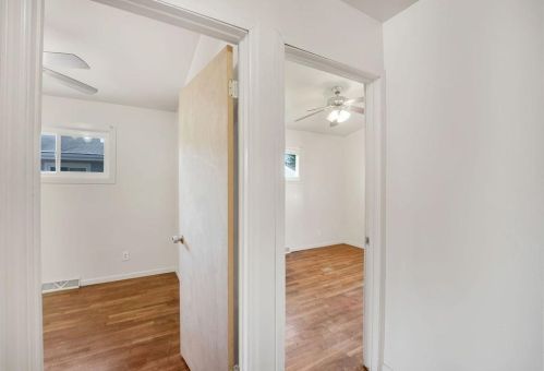 212 Delaware St, Hobart IN  46342-4111 exterior