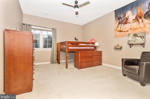 8 Farmstead Pl, Middletown MD  21769-7742 exterior