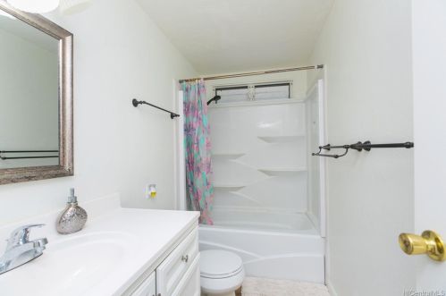 1279 Kaeleku St, Honolulu HI  96825-3005 exterior