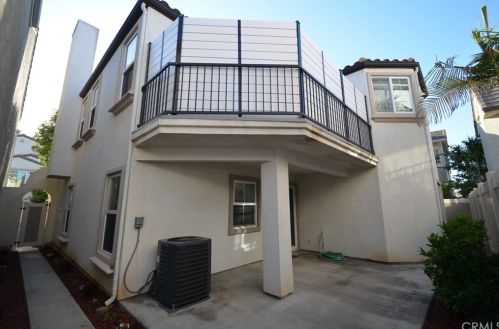 2889 Plaza Del Amo, Torrance CA  90503-7377 exterior