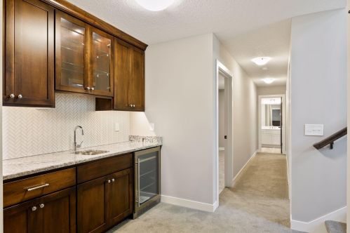 115 Greenwood St, Saint Paul MN  55115-2247 exterior